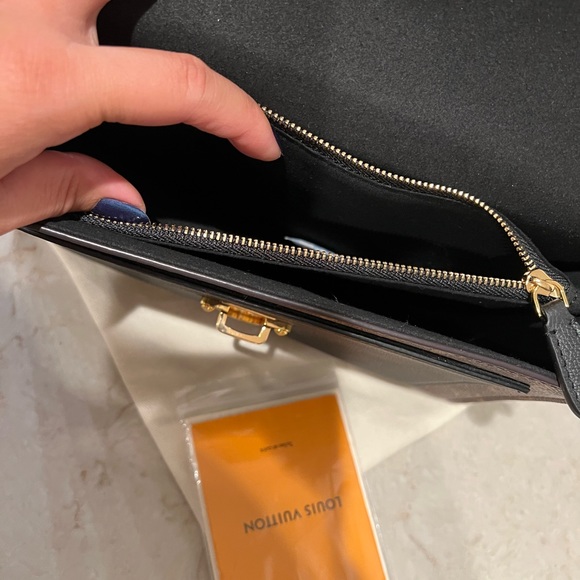 Monogram Leather bag - Picture 7 of 11